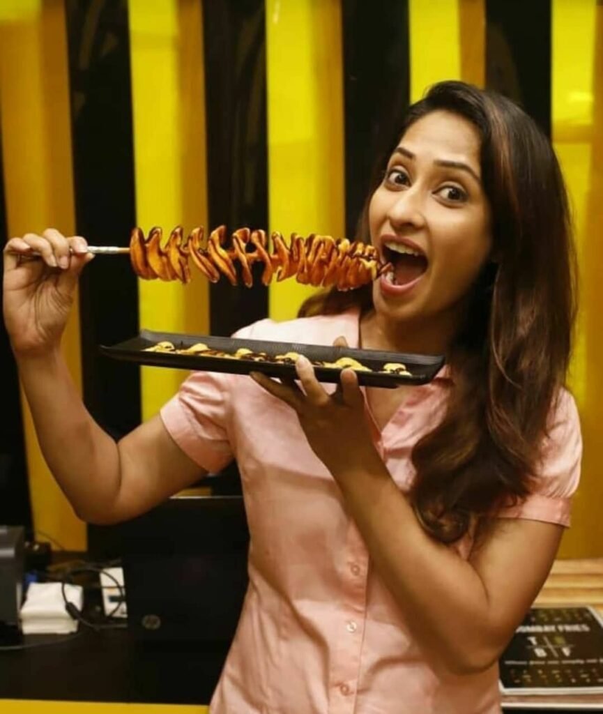 priya marathe daughter name